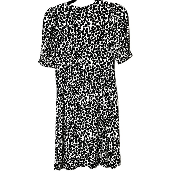 H&M 100% Viscose Button Front Mini Dress Puff Sleeves Animal Print Sz XXS NWOT - Picture 3 of 9